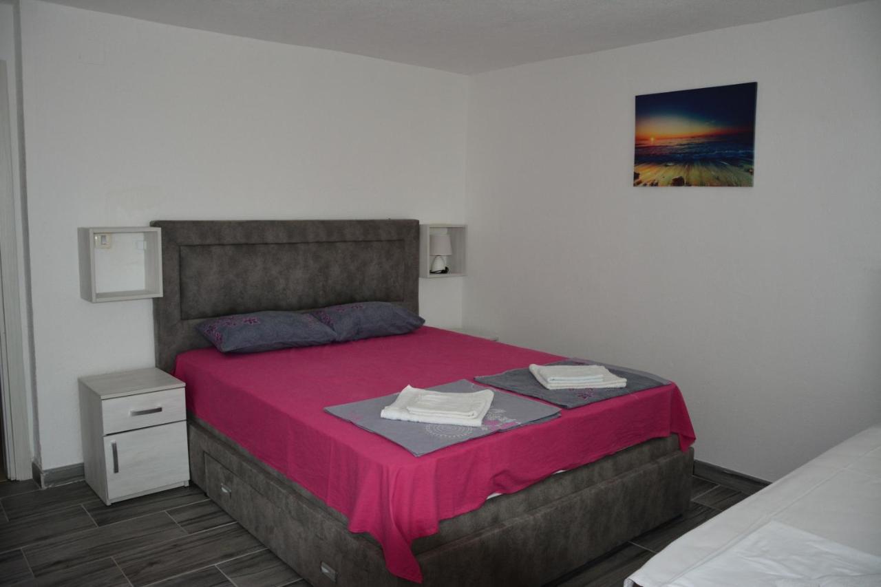 Apartments Djedovic 2 Petrovac Exterior foto